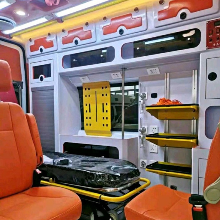 峨蔓镇长途救护车护送病人租赁价格